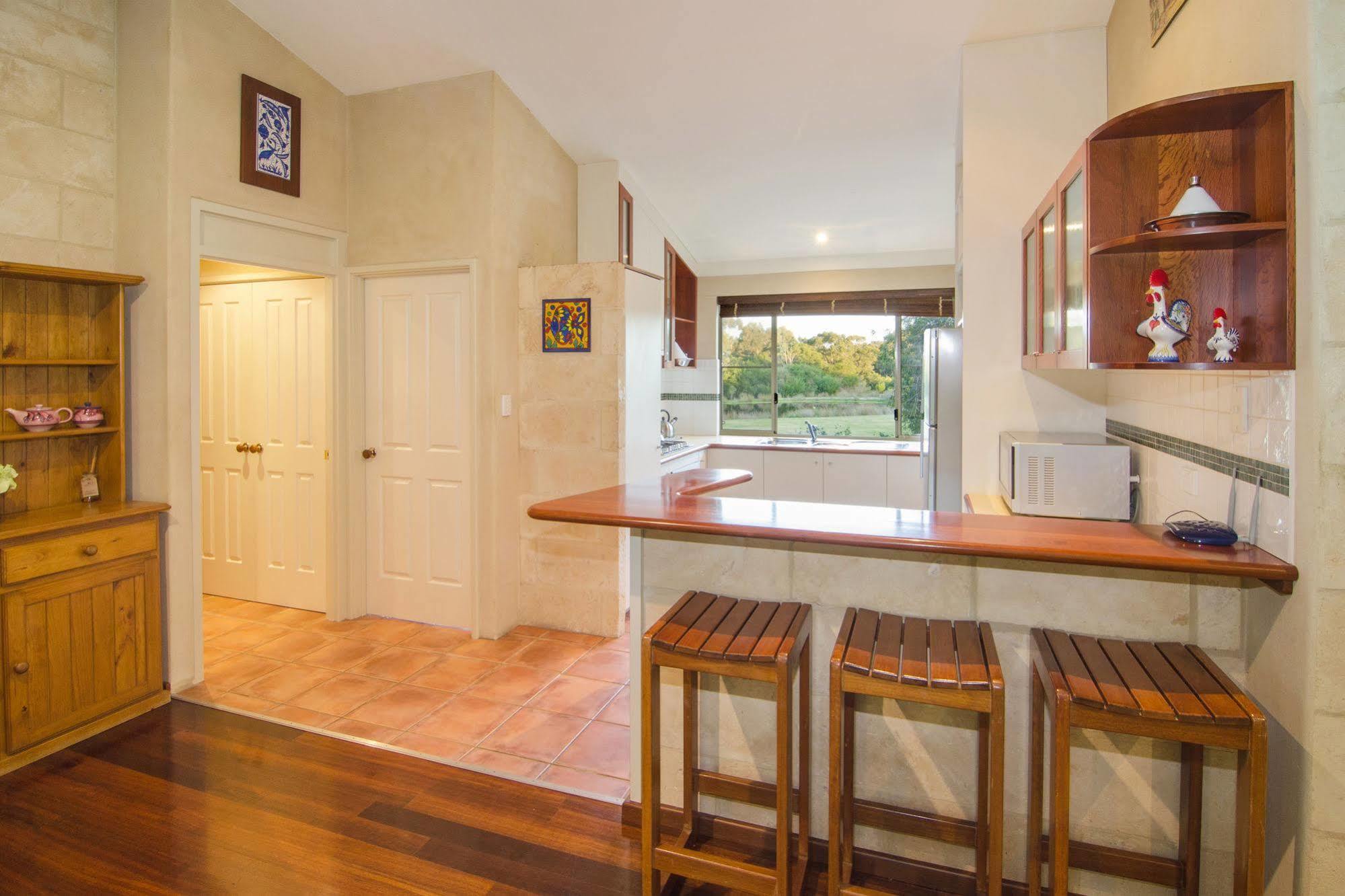 Acacia Chalets Margaret River Екстериор снимка